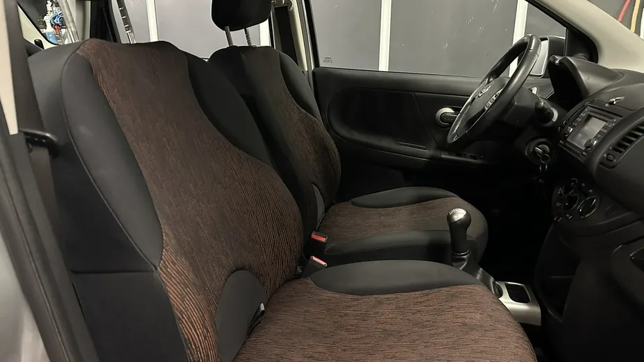 NISSAN Note -