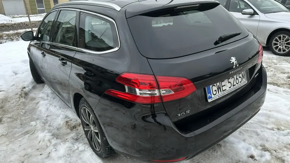 PEUGEOT 308 -