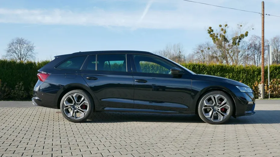SKODA Octavia -