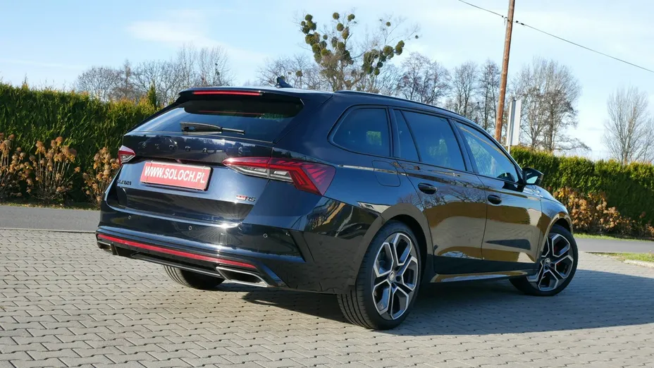 SKODA Octavia -