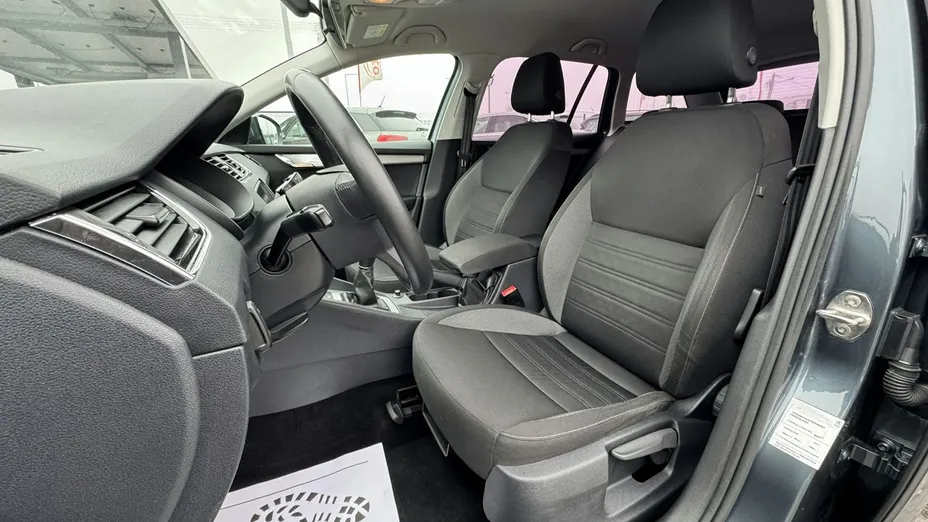 SKODA Octavia -