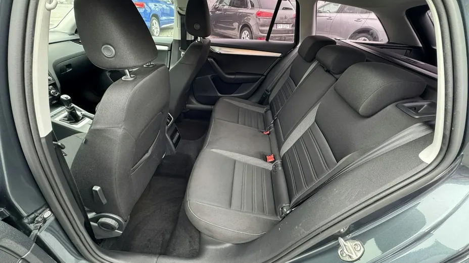 SKODA Octavia -