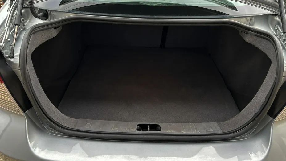 VOLVO S40 -