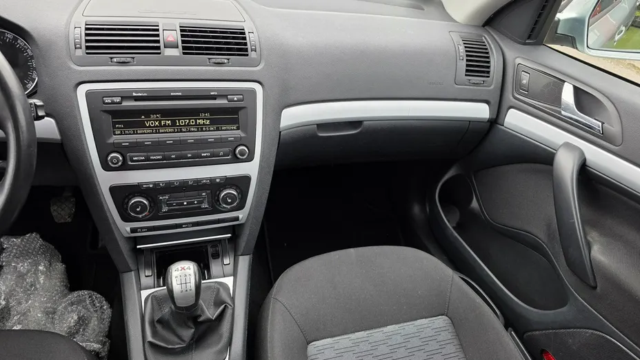 SKODA Octavia -