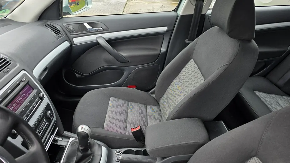 SKODA Octavia -