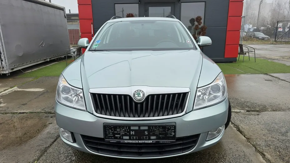 SKODA Octavia -