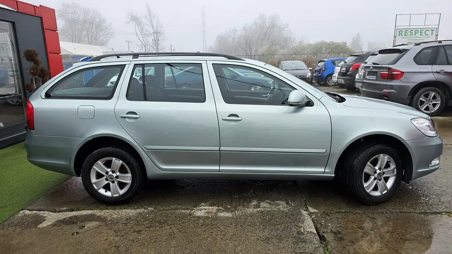 SKODA Octavia -