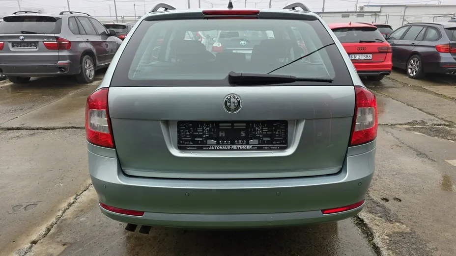 SKODA Octavia -