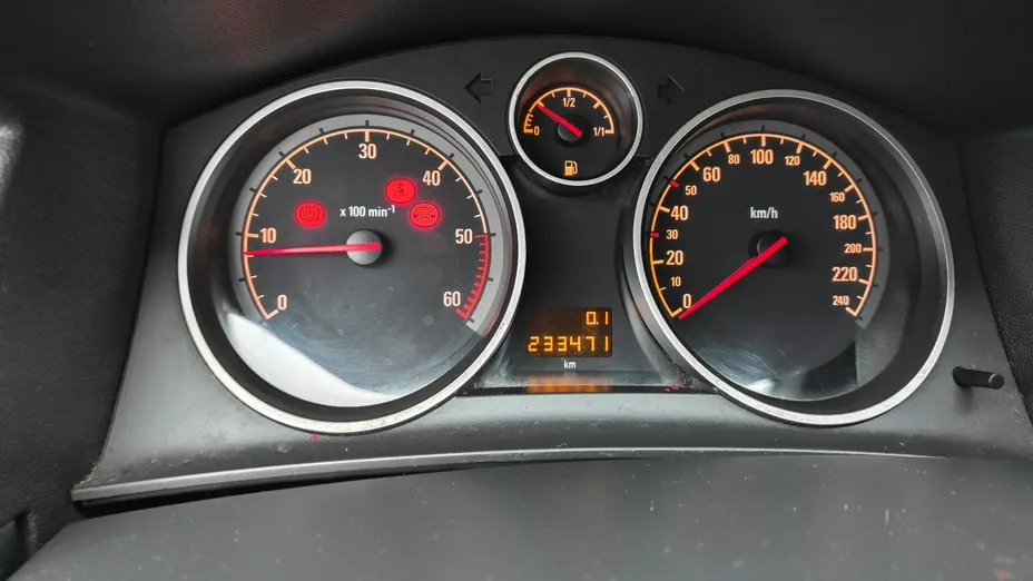 OPEL Astra -