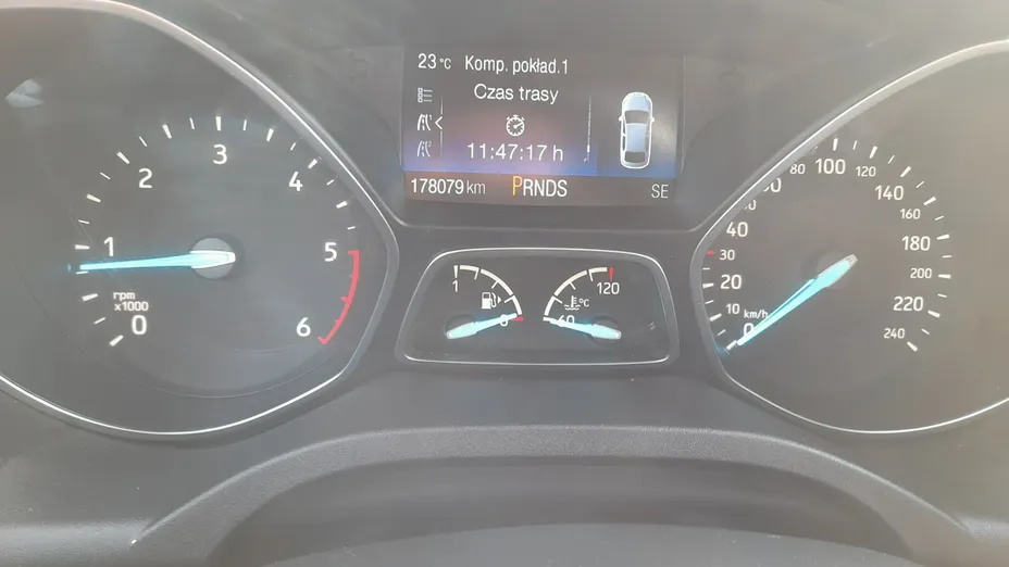 FORD Kuga -
