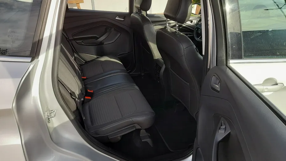FORD Kuga -