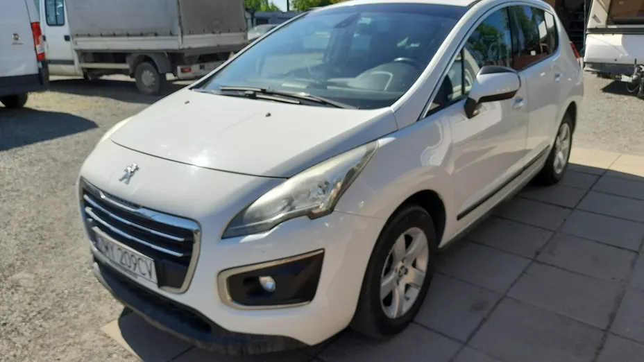 PEUGEOT 3008 -