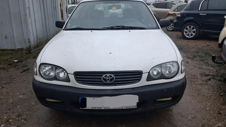 TOYOTA Corolla -