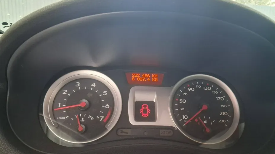 RENAULT Clio -