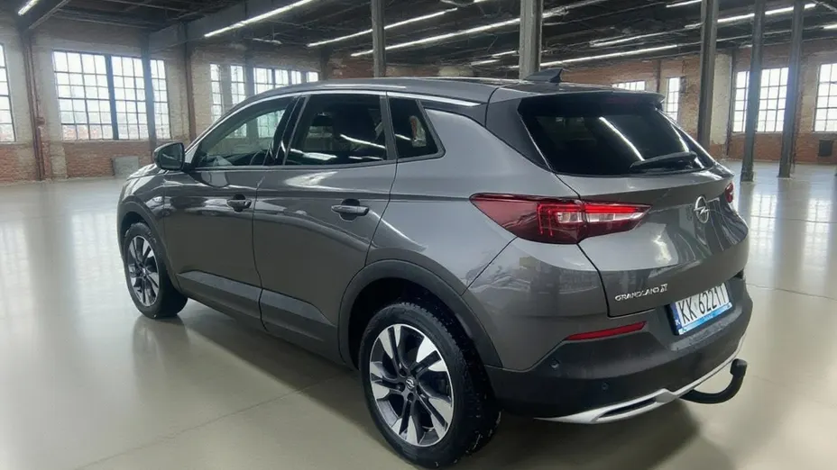 OPEL Grandland X -
