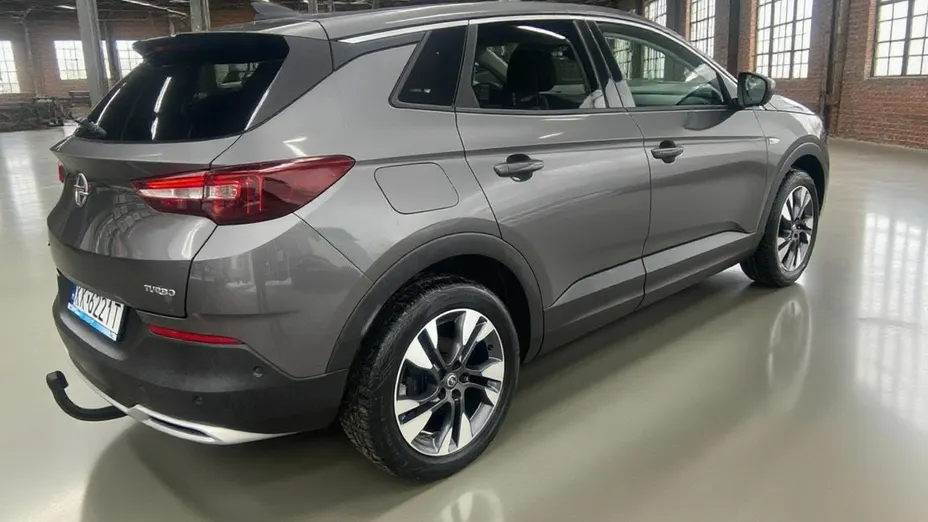 OPEL Grandland X -