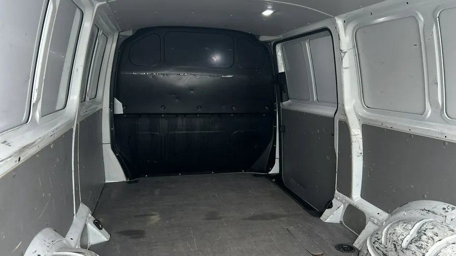 VOLKSWAGEN Transporter -