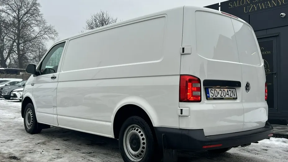 VOLKSWAGEN Transporter -