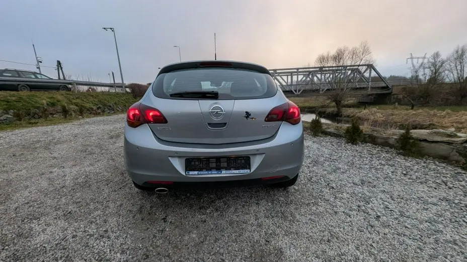 OPEL Astra -