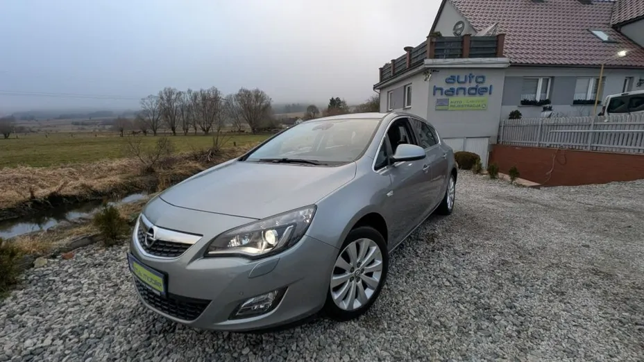 OPEL Astra -