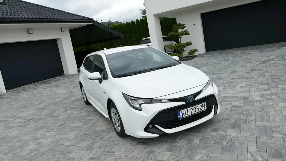 TOYOTA Corolla -