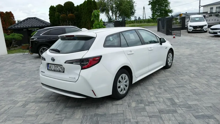 TOYOTA Corolla -