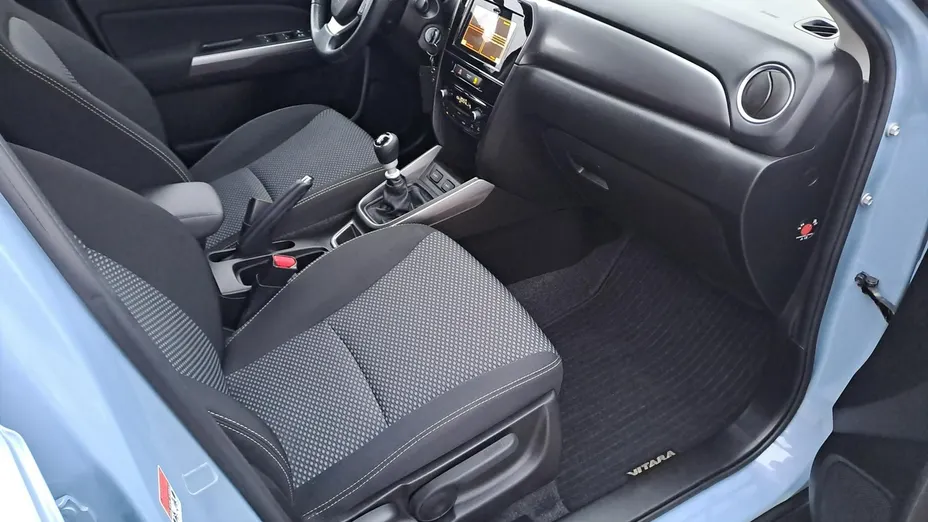 SUZUKI Vitara -