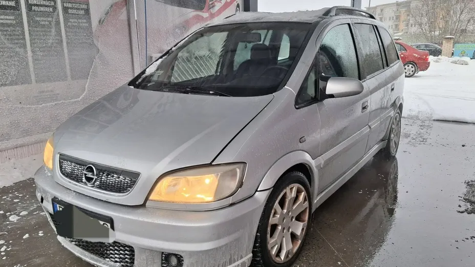 OPEL Zafira -