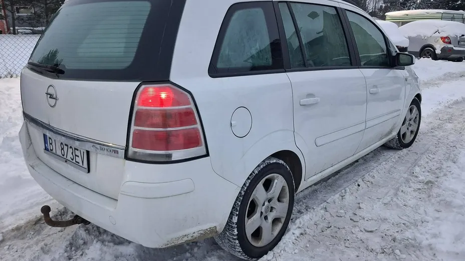 OPEL Zafira -