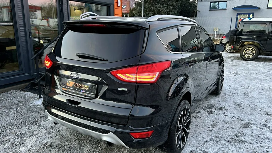 FORD Kuga -