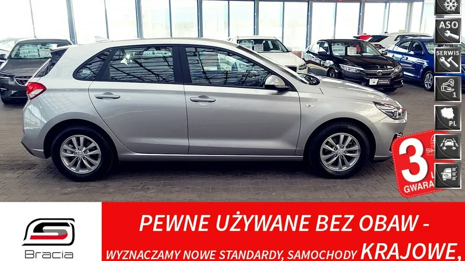 HYUNDAI i30 -