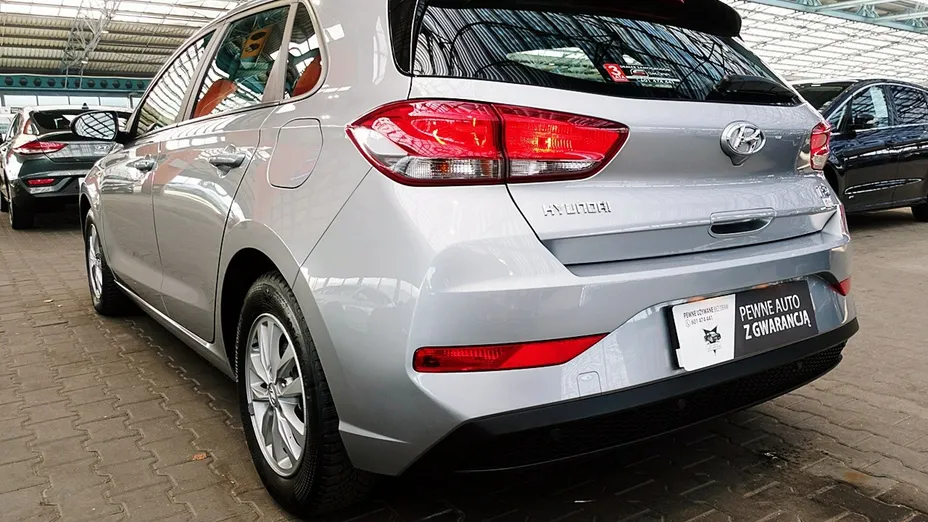 HYUNDAI i30 -