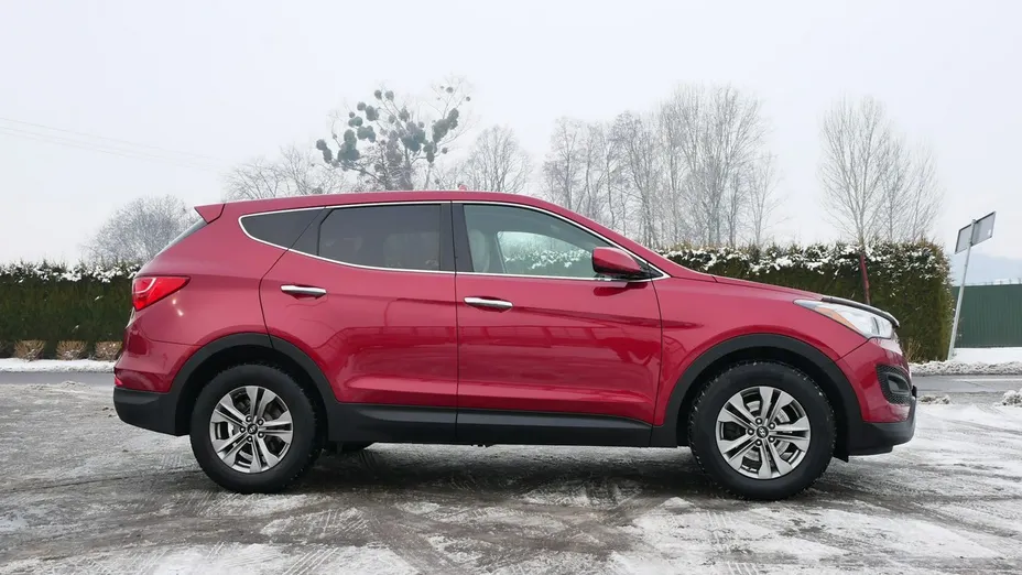 HYUNDAI Santa Fe -