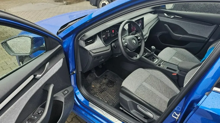 SKODA Octavia -