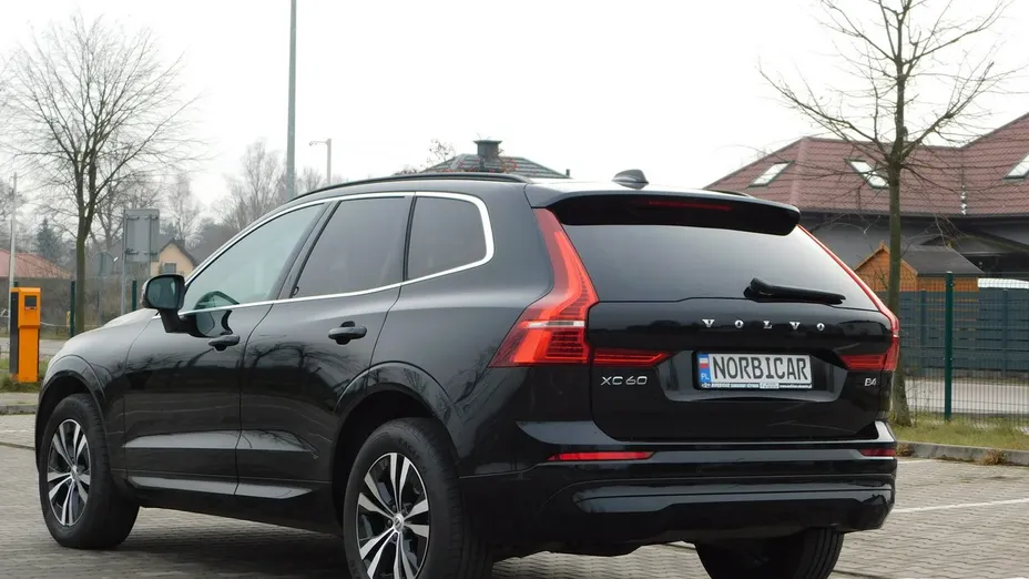 VOLVO XC60 -