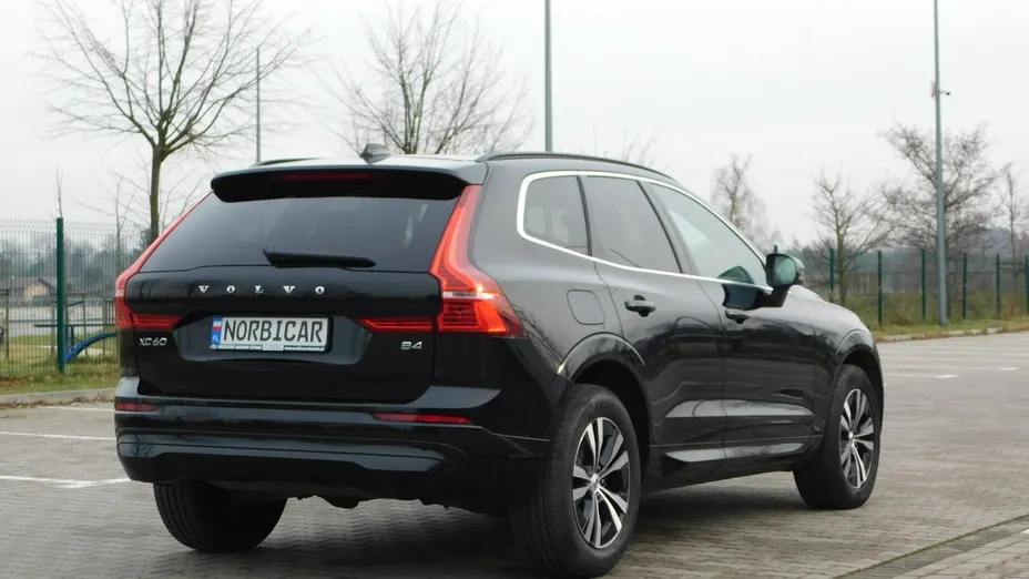 VOLVO XC60 -