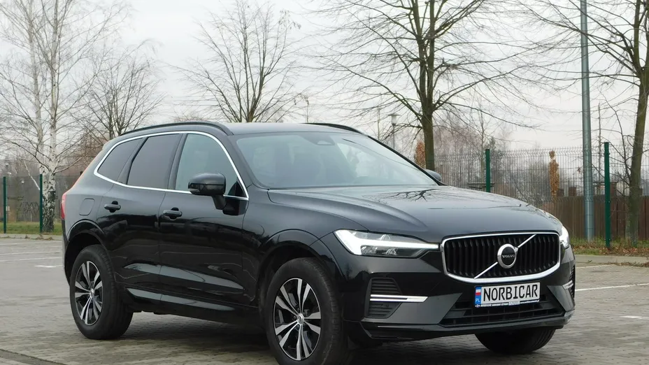 VOLVO XC60 -