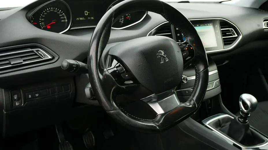 PEUGEOT 308 -