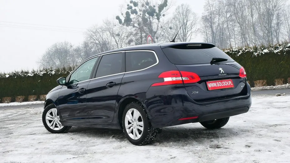 PEUGEOT 308 -