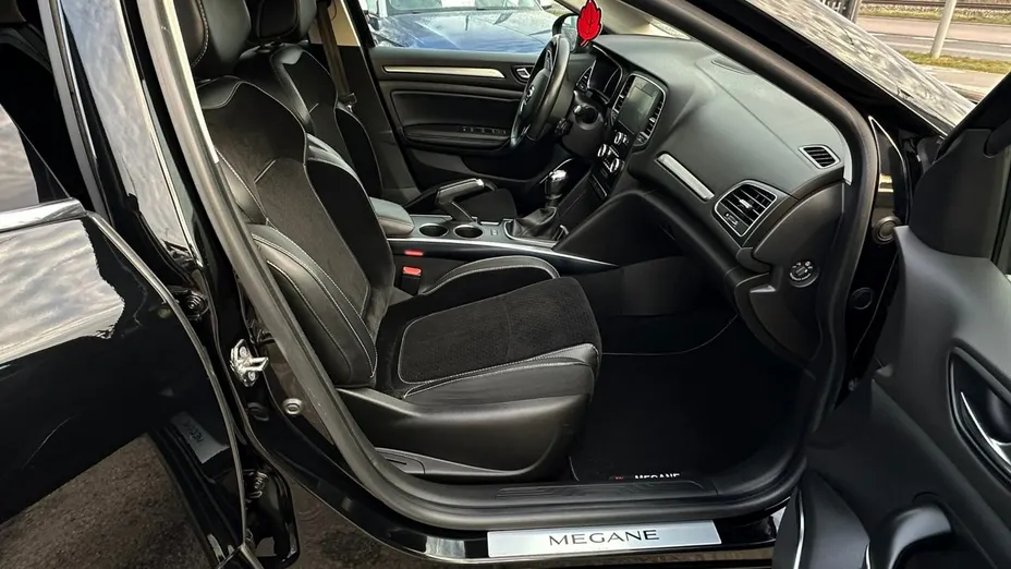 RENAULT Megane -