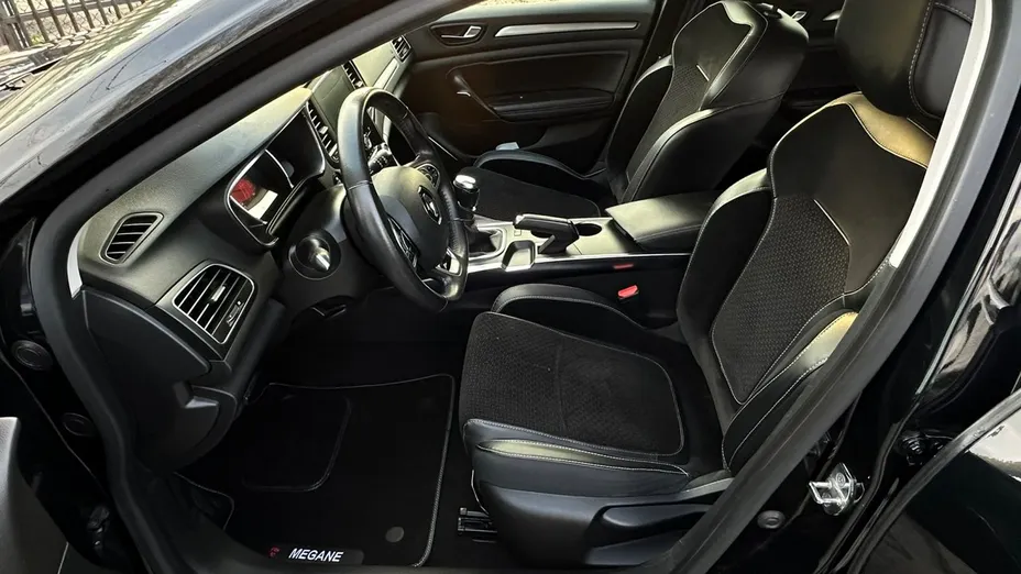 RENAULT Megane -