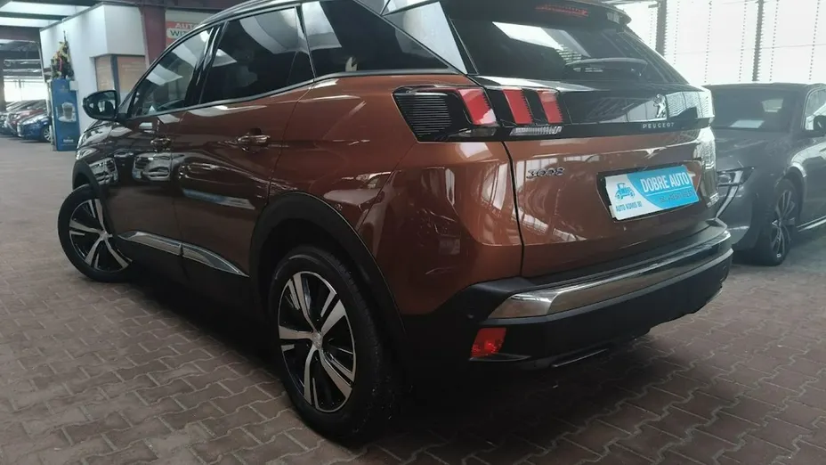 PEUGEOT 3008 -