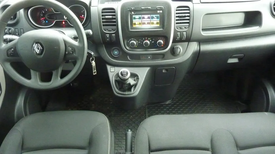 RENAULT Trafic -