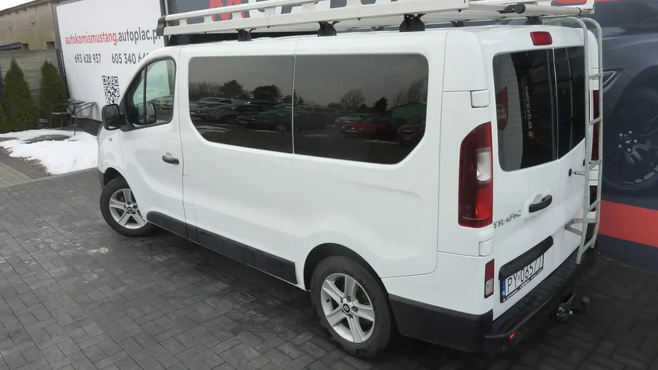 RENAULT Trafic -