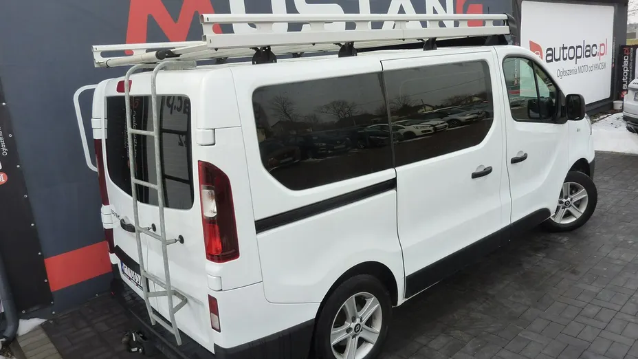 RENAULT Trafic -