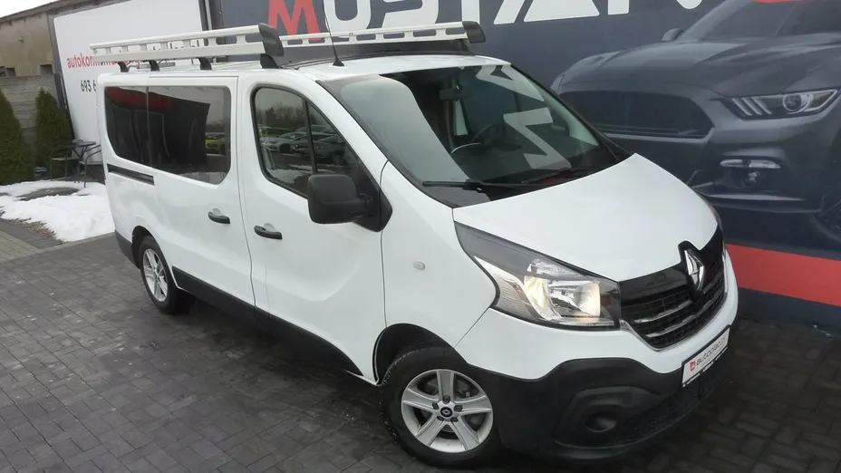 RENAULT Trafic -
