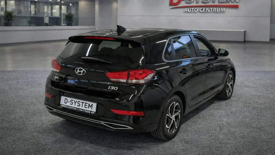 HYUNDAI i30 -