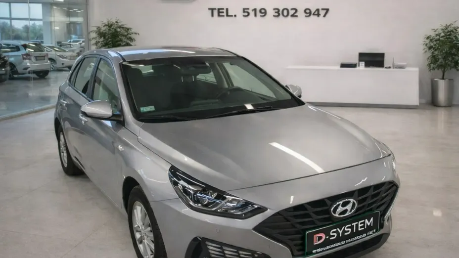 HYUNDAI i30 -