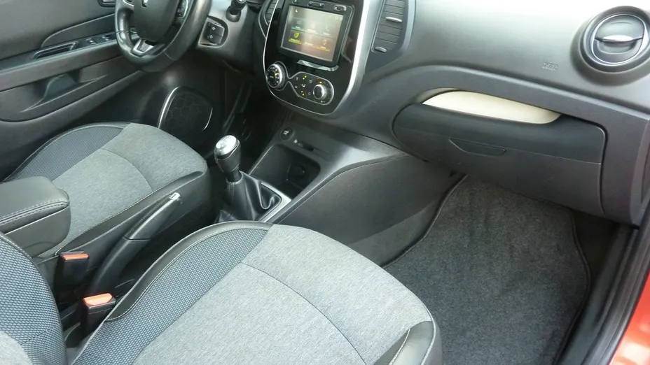 RENAULT Captur -