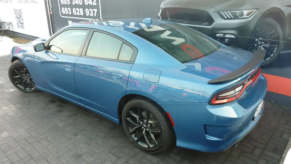 DODGE Charger -